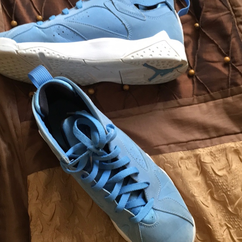 Jordan 7s - Picture 3 of 3